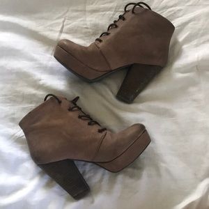 Steve Madden Raspy booties
